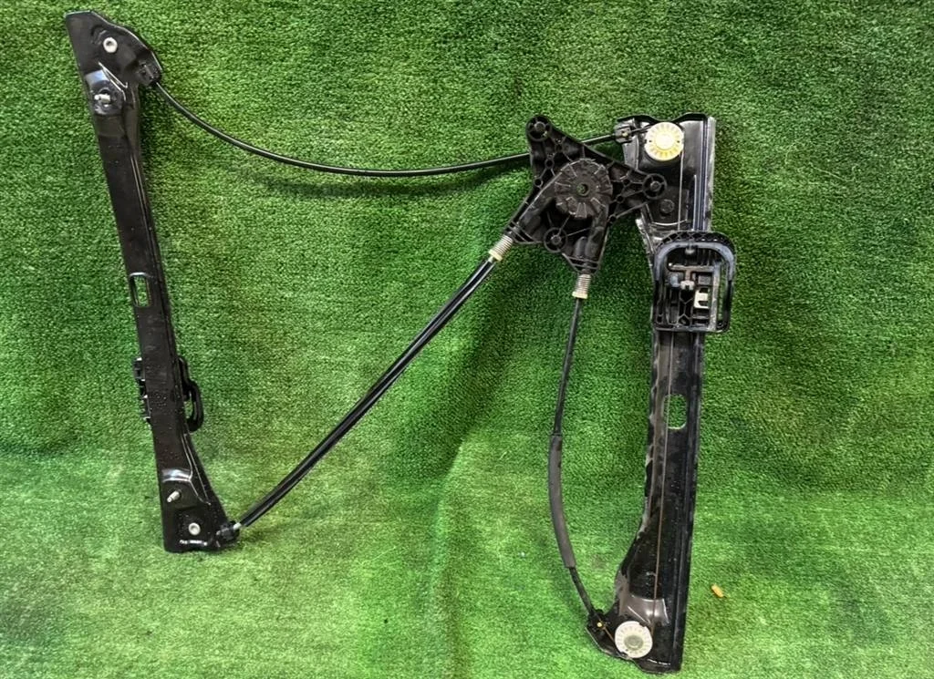 Б.у. стеклоподъемник SKODA RAPID SKODA RAPID