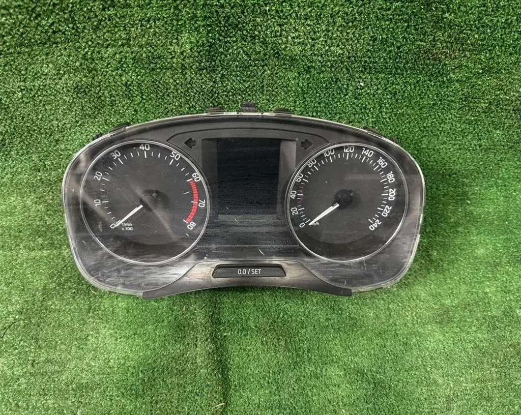 Б.у. приборная панель SKODA RAPID SKODA RAPID
