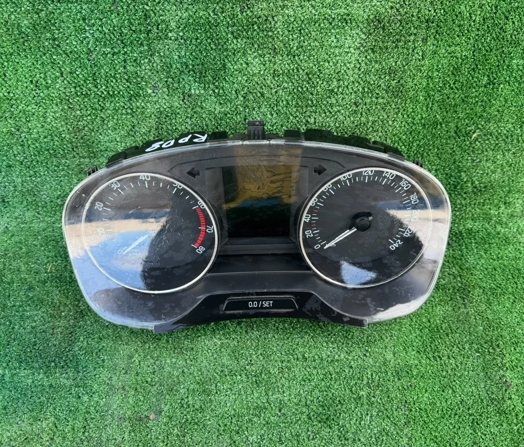 Б.у. приборная панель SKODA RAPID SKODA RAPID