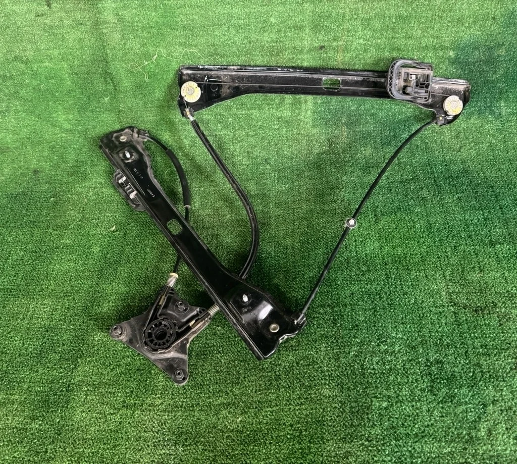 Б.у. стеклоподъемник SKODA RAPID SKODA RAPID