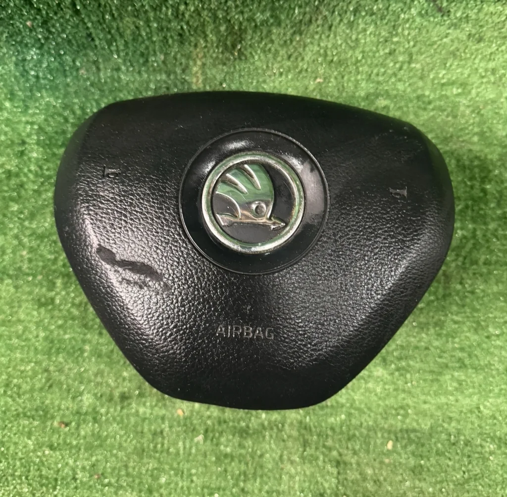 Б.у. подушка безопасности водителя SKODA RAPID SKODA RAPID