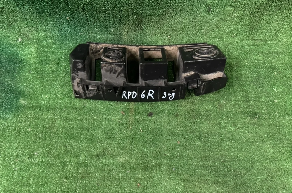 Б.у. крепление бампера зад SKODA RAPID SKODA RAPID