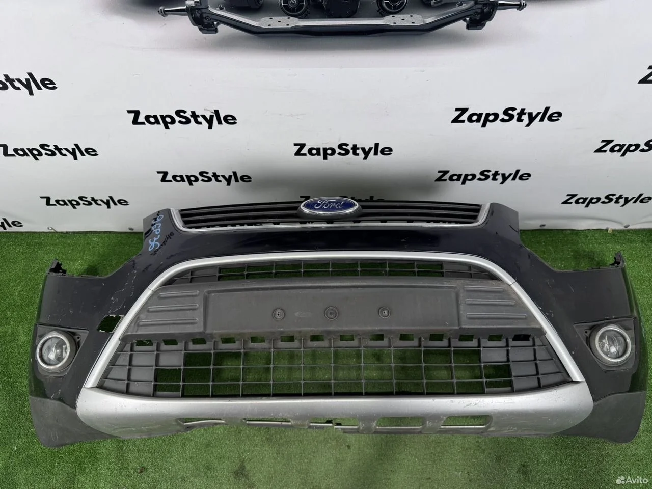 Бампер передний ford kuga 1 черный