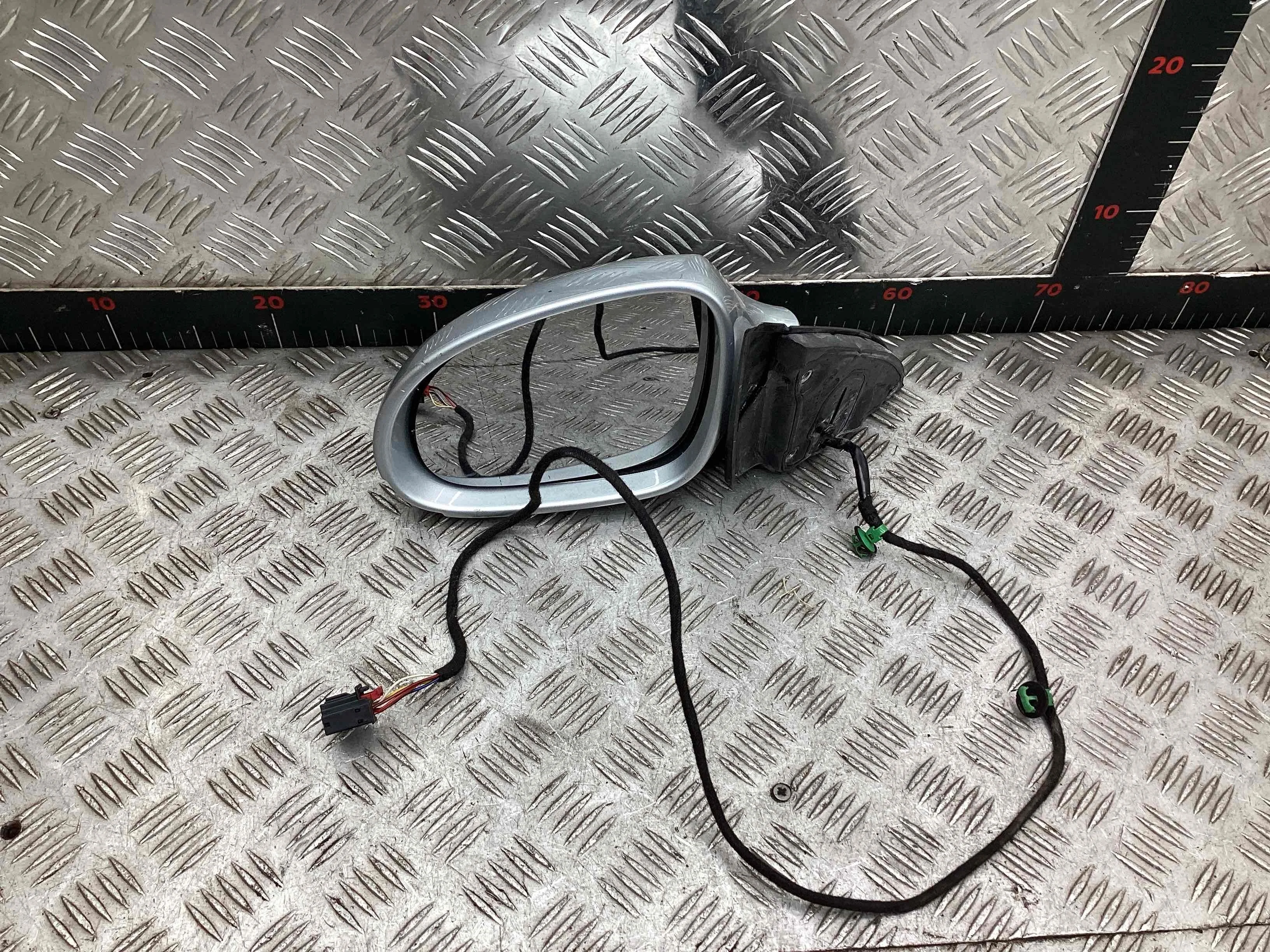 Зеркало наружное левое Volkswagen Passat Passat B6 (3C) 2005-2010 2007 2,0 Дизель АКПП Универсал.