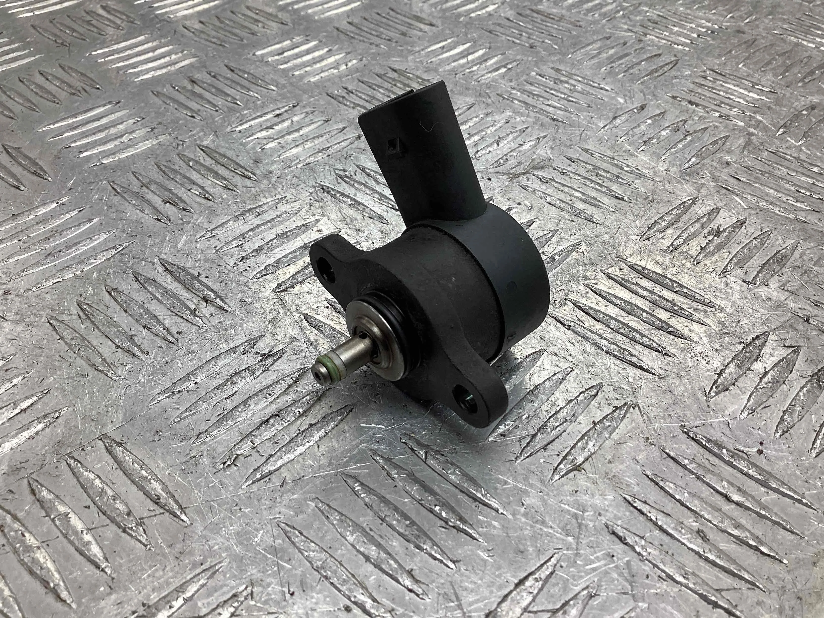 Регулятор давления топлива Mercedes C (W202) 1997-2000 рестайлинг  1999 2,2 Дизель АКПП Универсал.