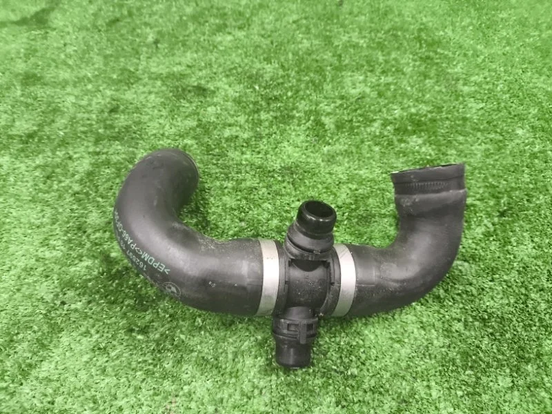 Патрубок системы охлаждения BMW 3 2013 11537603511 F34 N20B20A