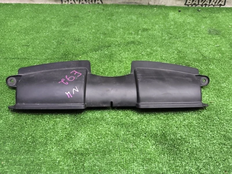 Воздухозаборник BMW 3 2007 13717541738 E92 N46B20BD