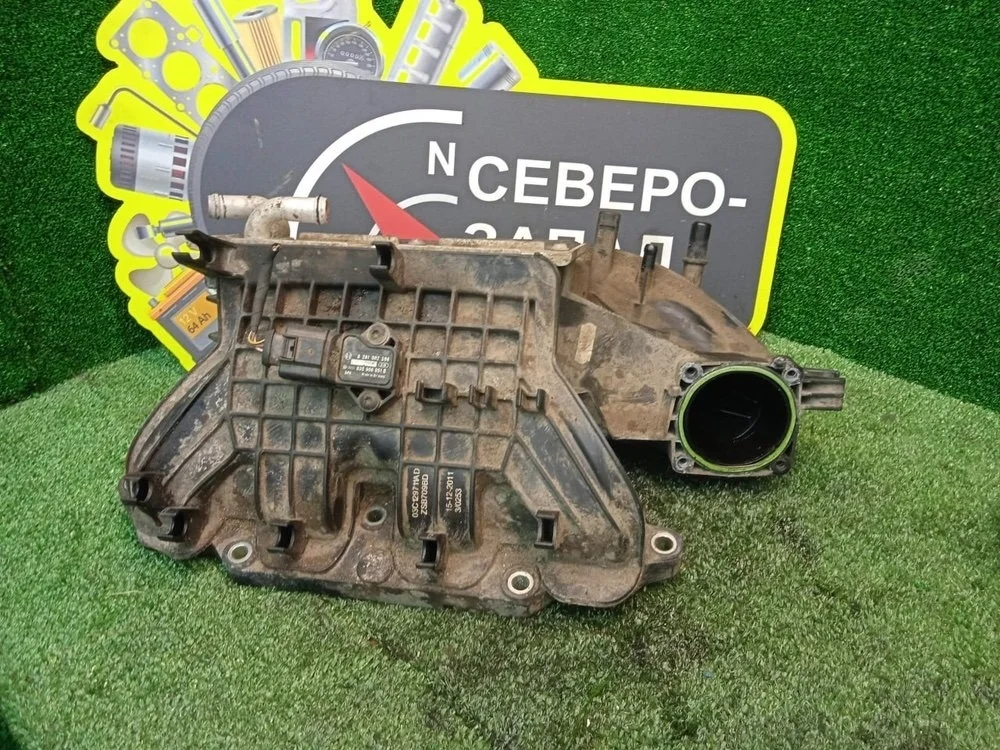 Коллектор впускной Skoda Yeti 2012 03C129711AD 5L CAXA