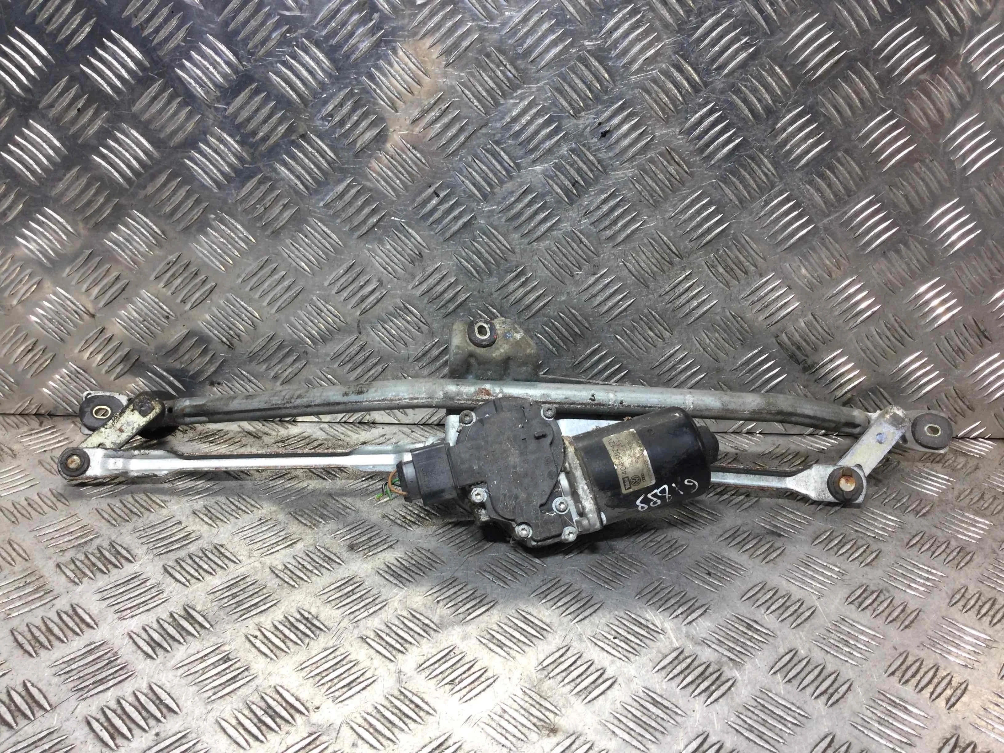 Механизм стеклоочистителя (трапеция дворников) Audi A4 B5 [рестайлинг] (1999-2001) бензин 1.6 i Механика Универсал