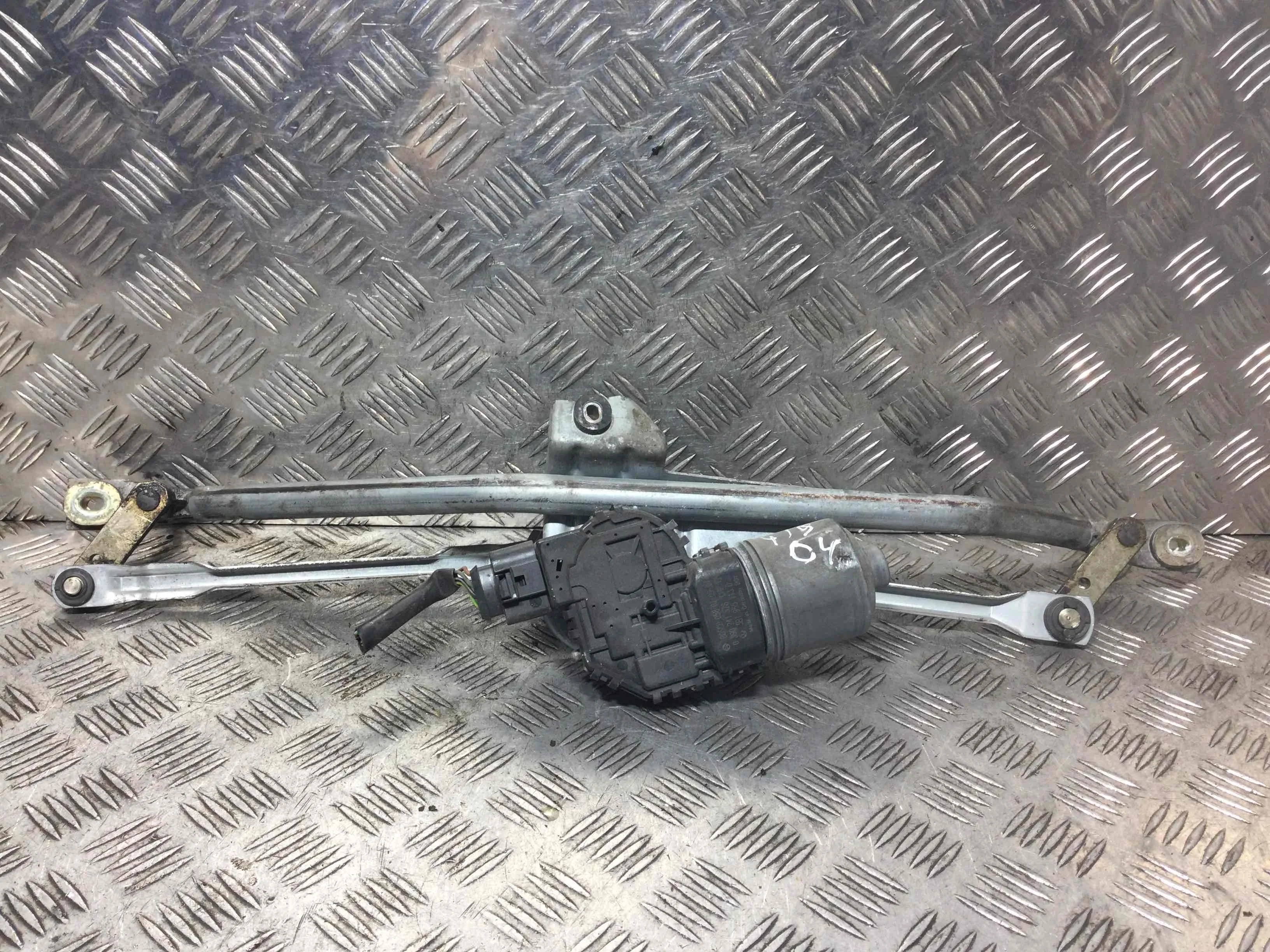 Механизм стеклоочистителя (трапеция дворников) Volkswagen Passat B5 (1996-2000) бензин 1.6 i Механика Седан