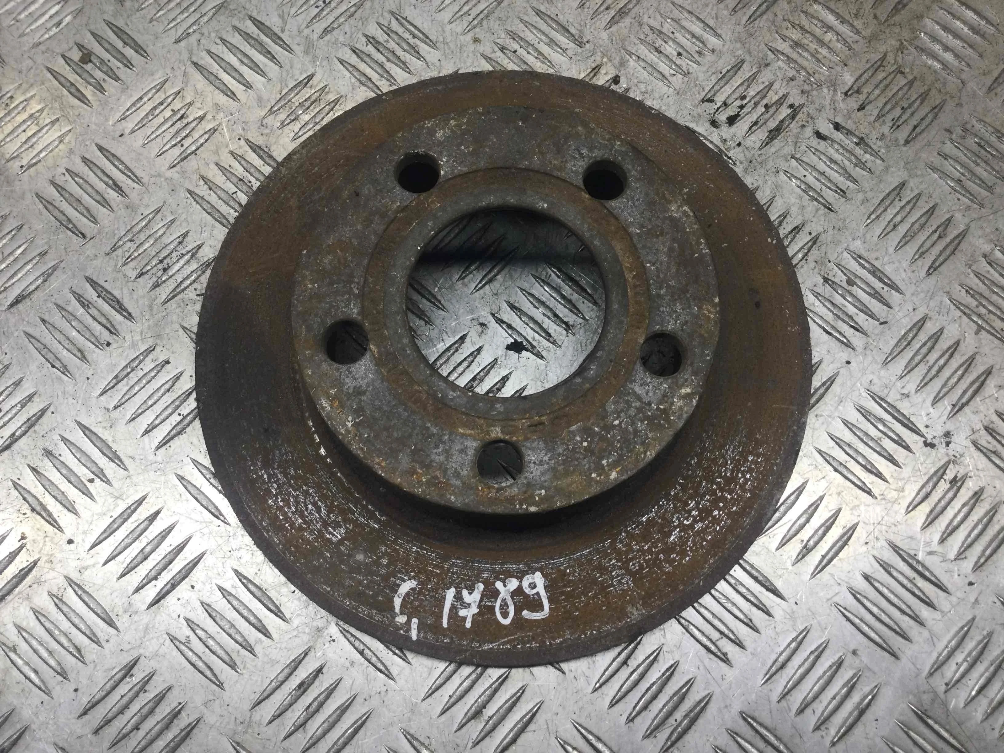 Диск тормозной задний Audi A6 C5/4B (1997-2004) дизель 2.5 TDI Механика Седан