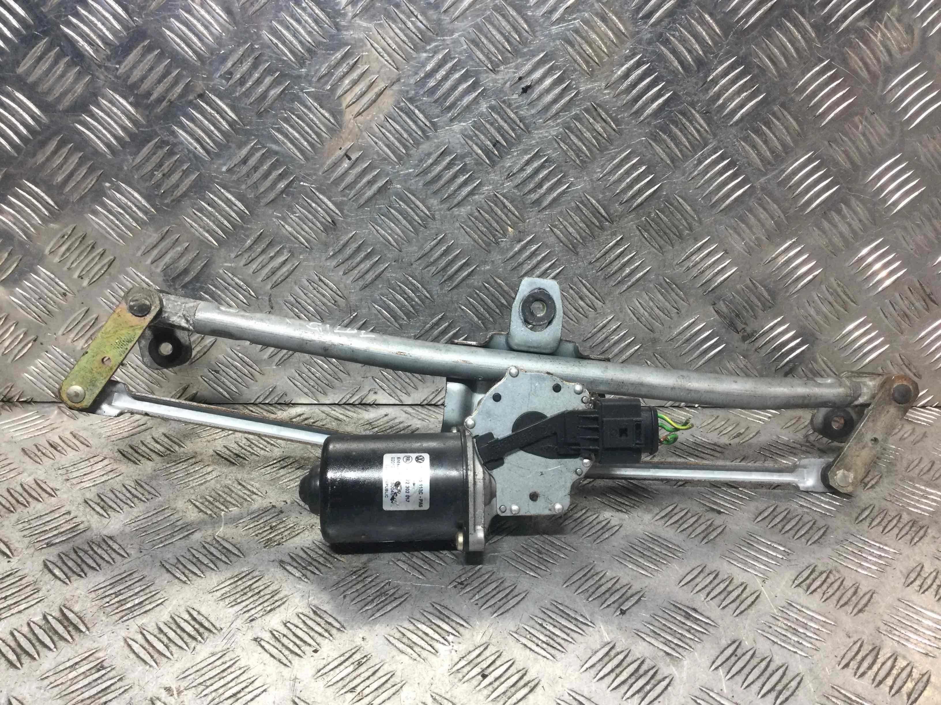 Механизм стеклоочистителя (трапеция дворников) Audi A3 8L (1996-2000) бензин 1.8 i Механика Х/б