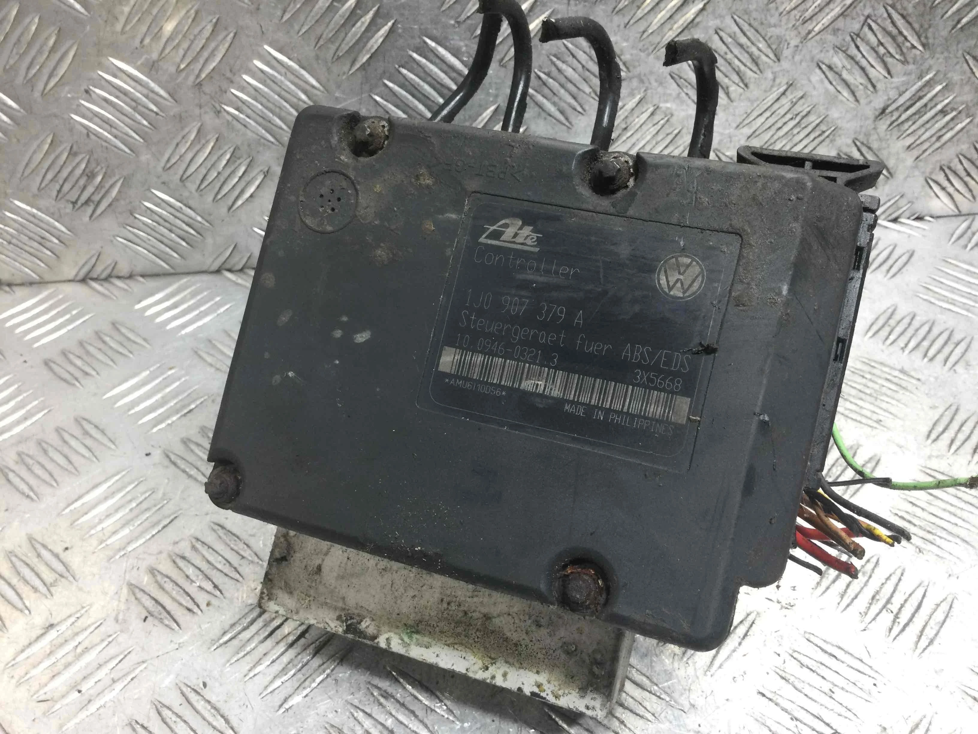 Блок ABS Audi A3 8L [рестайлинг] (2000-2003) бензин 1.8 i Механика Х/б