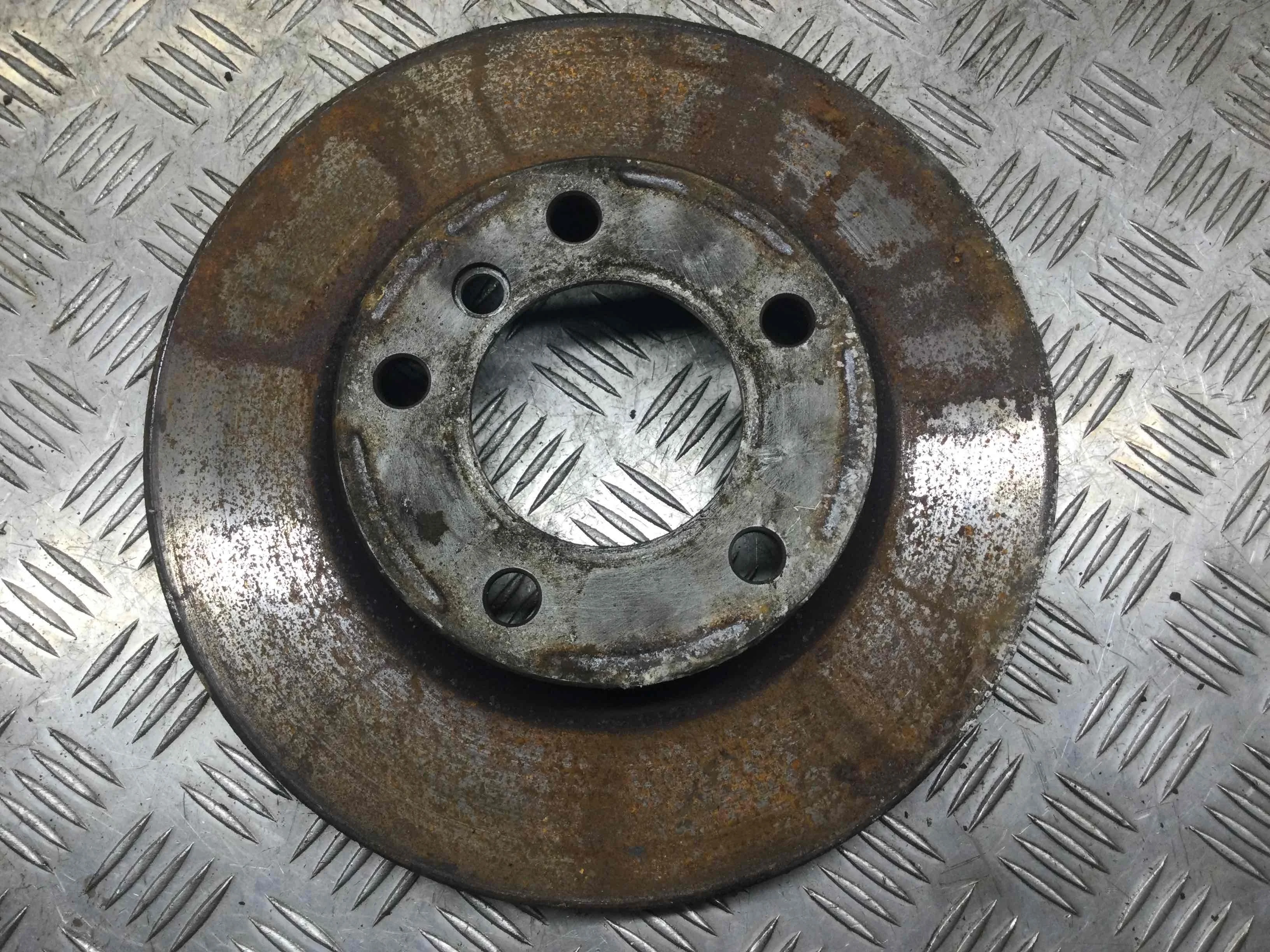 Диск тормозной передний BMW 3-Series 3-Series E46 1998 - 2006 бензин 2.0 i Механика Седан