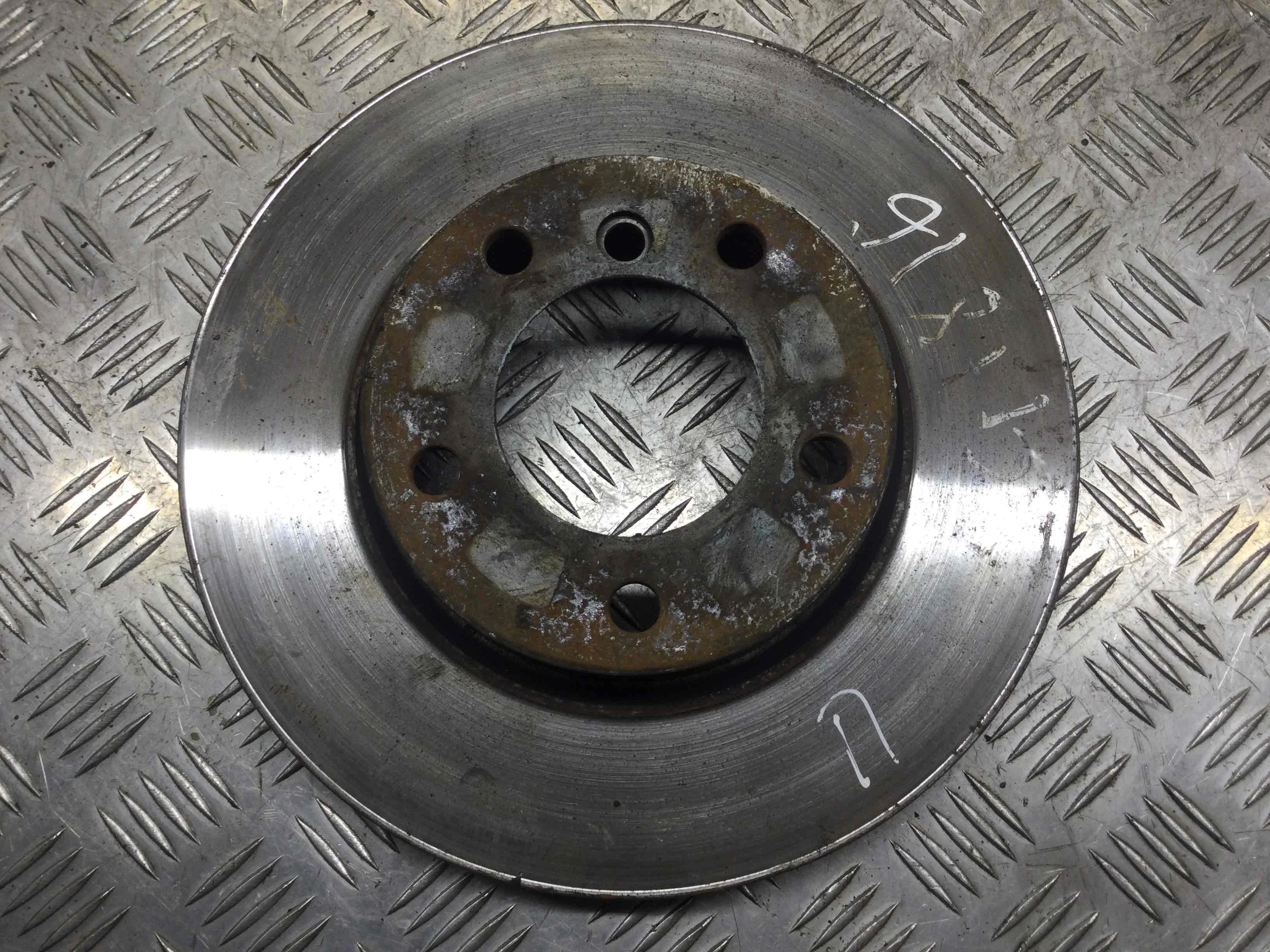 Диск тормозной передний BMW 3-Series 3-Series E46 1998 - 2006 бензин 2.2 i Механика Купе