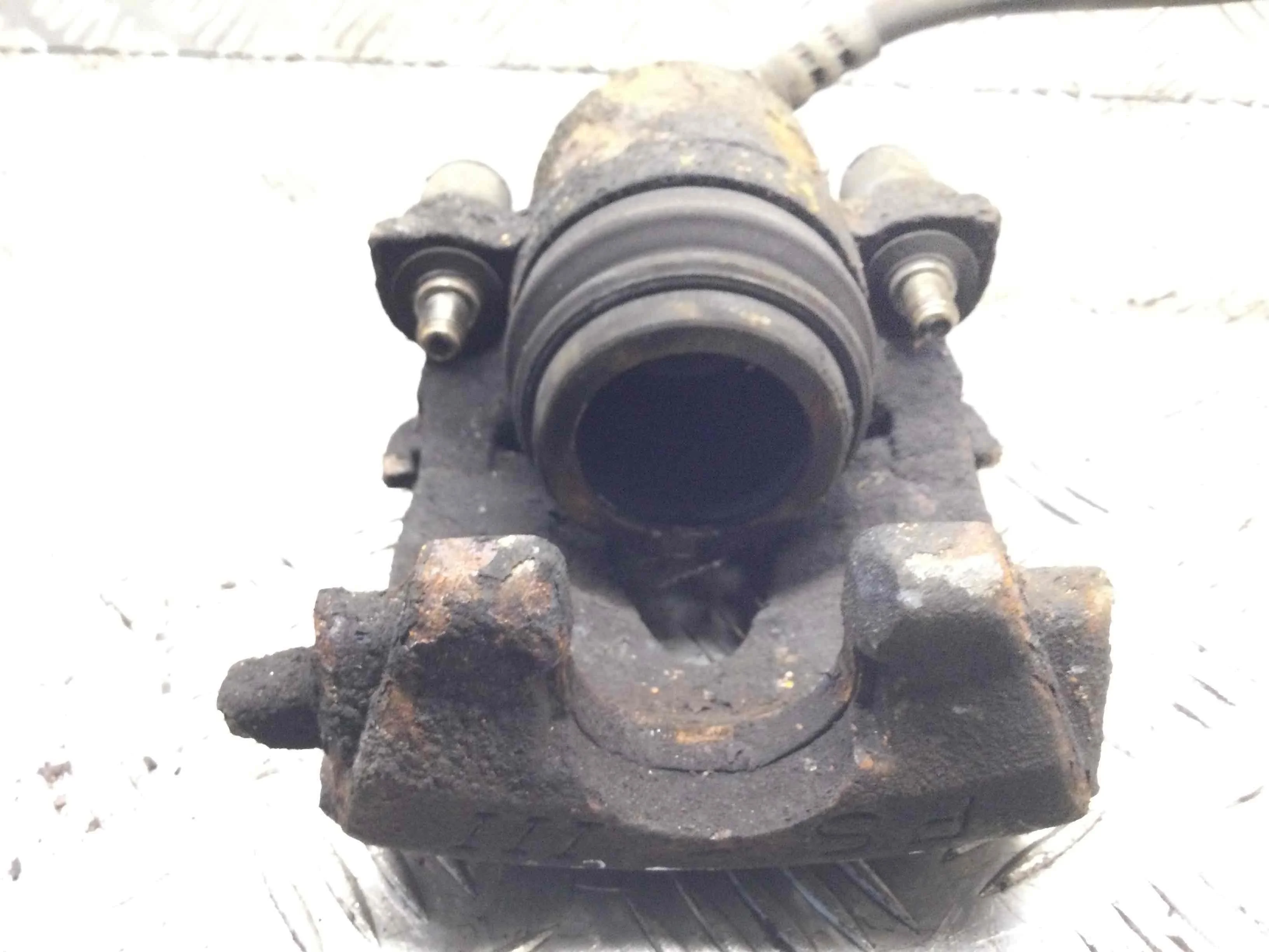 Суппорт передний правый SEAT Ibiza 3 поколение (2001-2006) бензин 1.2 i Механика Х/б