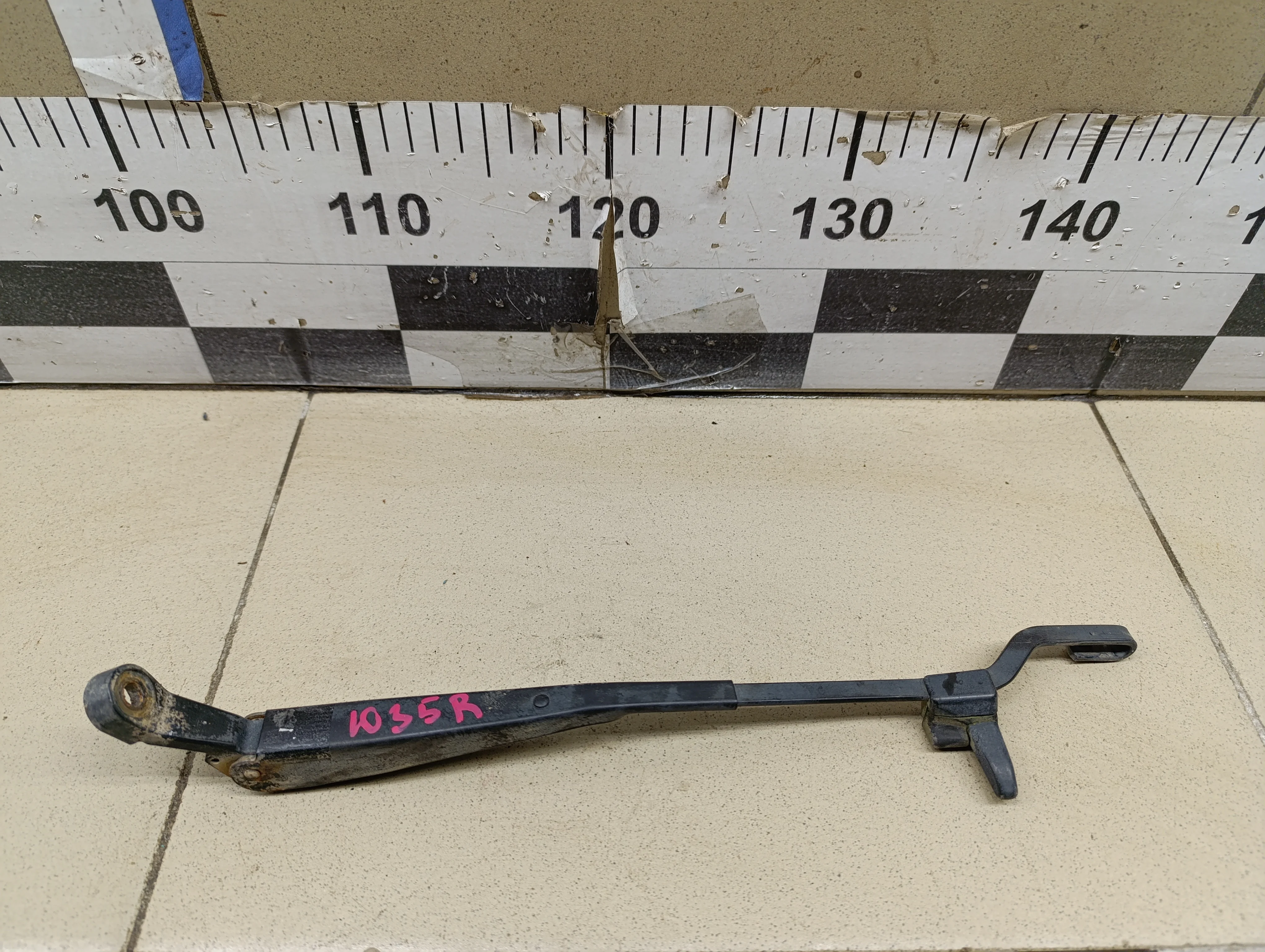 Поводок стеклоочистителя заднего Santa Fe (SM)/ Santa Fe Classic 2000-2012