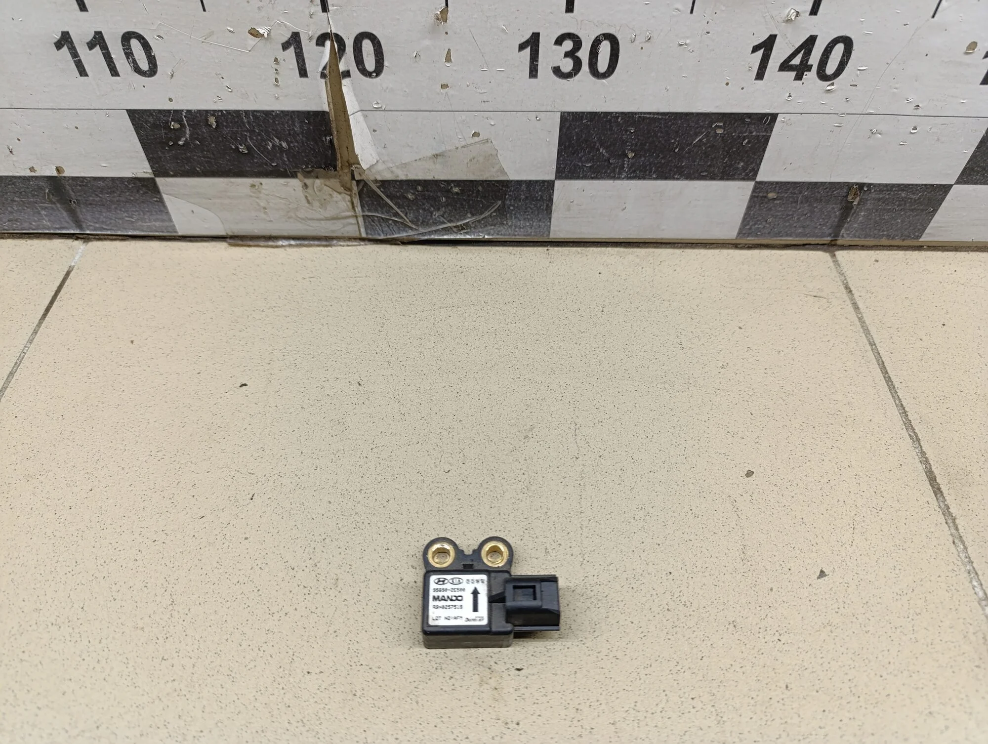 Датчик ускорения Santa Fe (SM)/ Santa Fe Classic 2000-2012