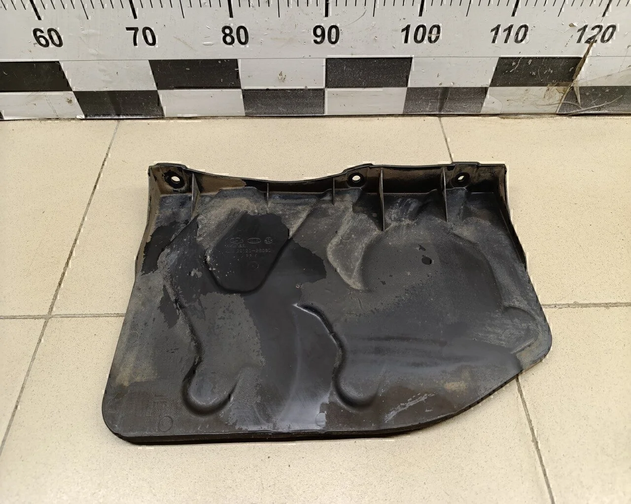 Пыльник двигателя боковой правый Sportage 2010-2015