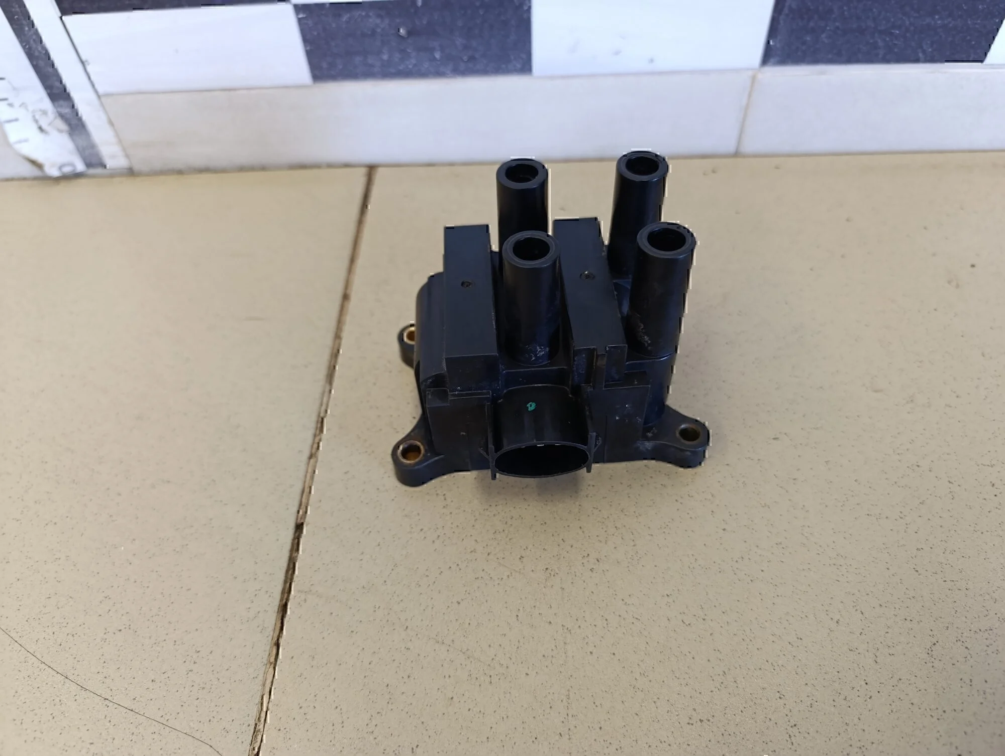 Катушка зажигания Fiesta 1995-2000