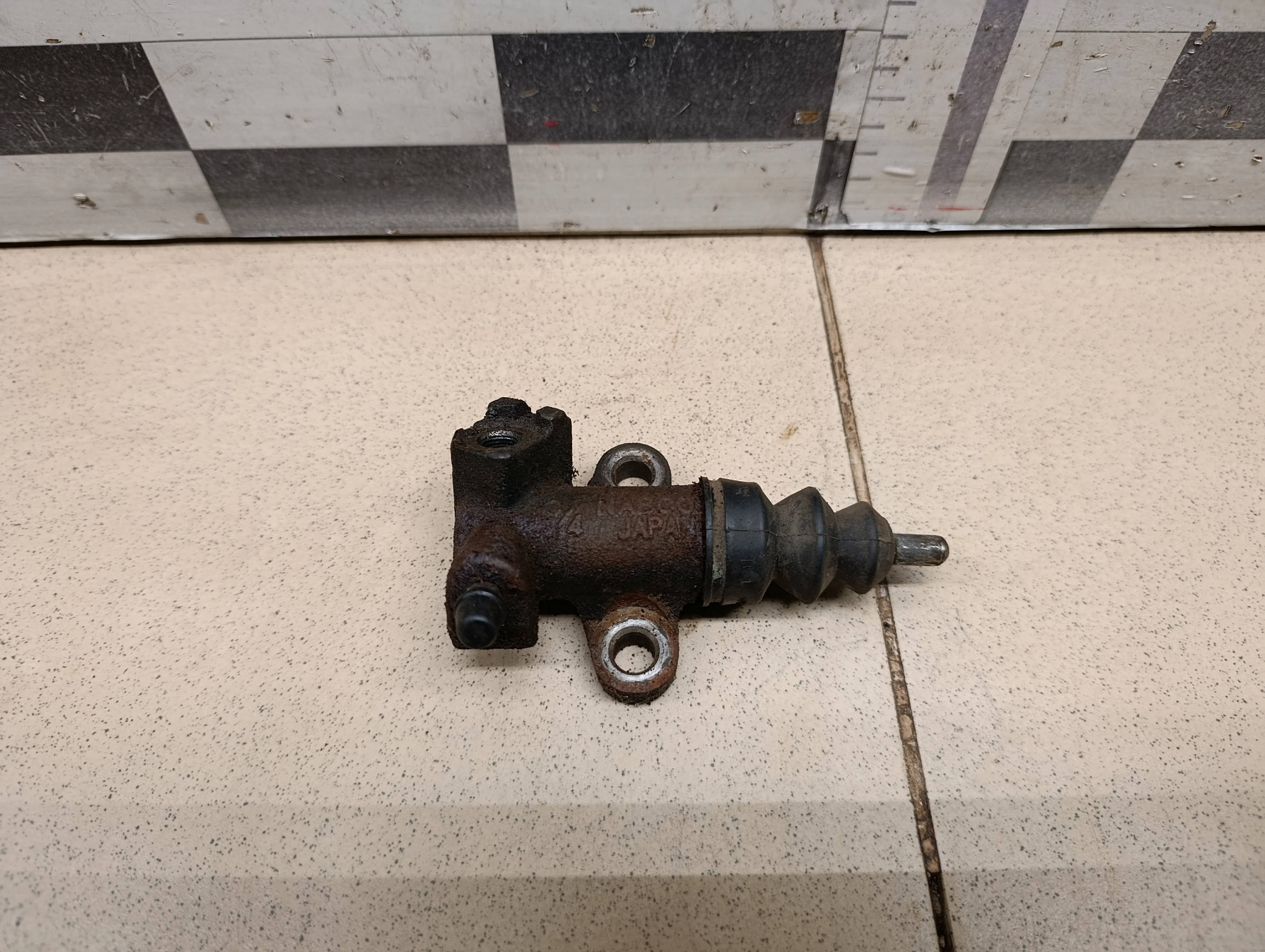 Цилиндр сцепления рабочий Legacy Outback (B13) 2003-2009