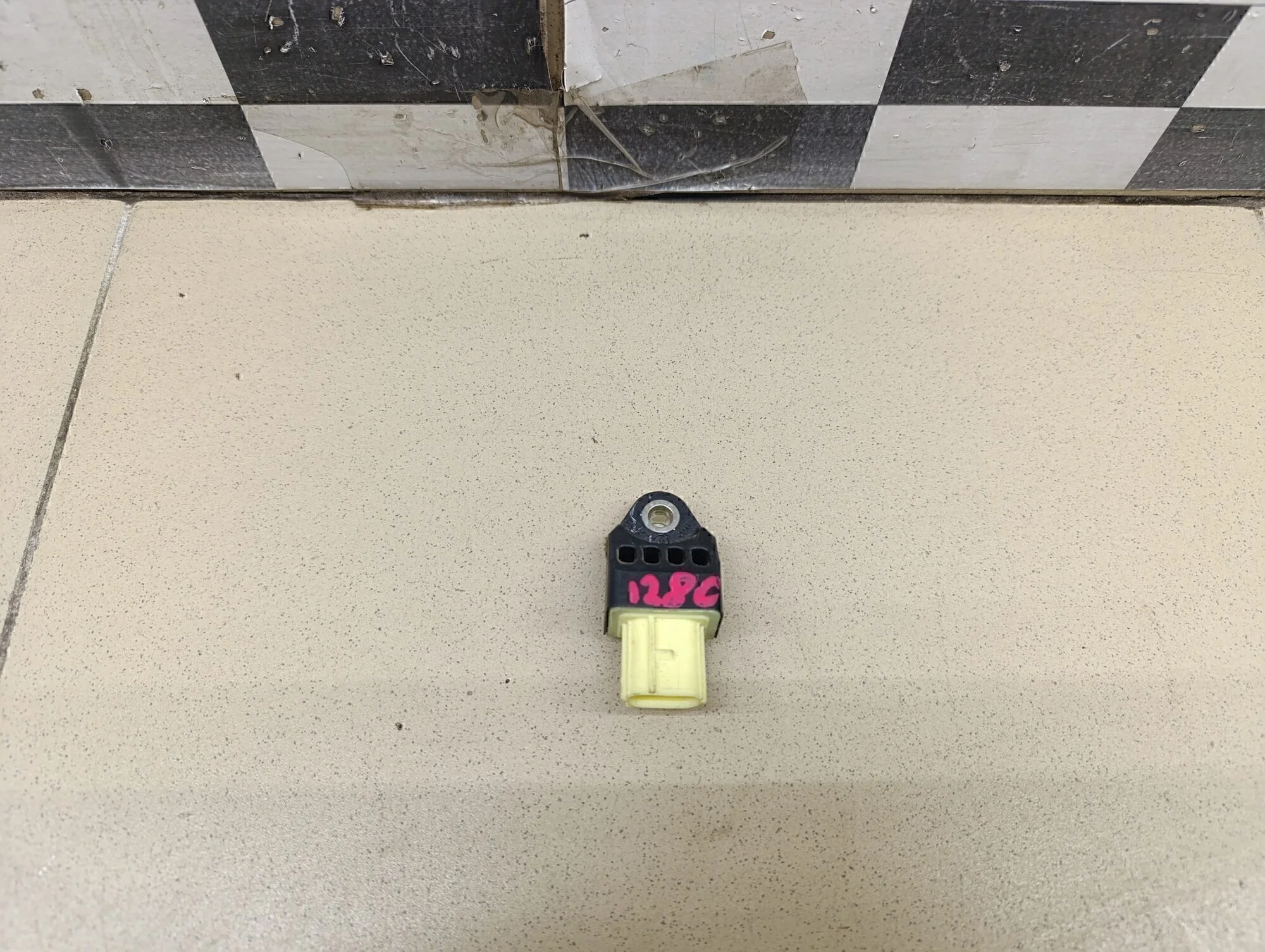 Датчик AIR BAG Forester (S12) 2008-2012