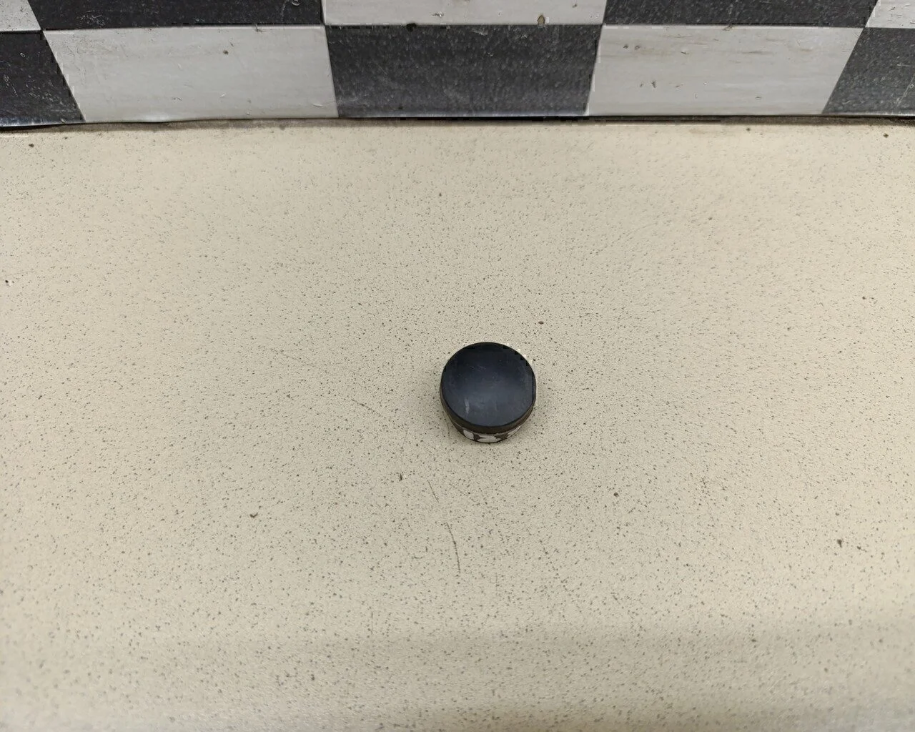 Крышка поводка стеклоочистителя Solaris 2010-2017