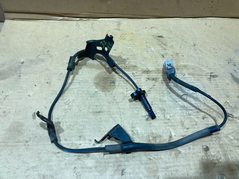 Датчик ABS задний левый Toyota Highlander 2018 895460E020 GSU55 2GRFKS