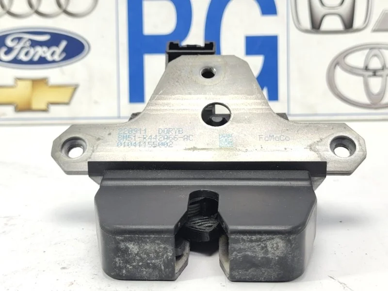 Замок багажника Ford Focus 3 2011 Хэтчбек