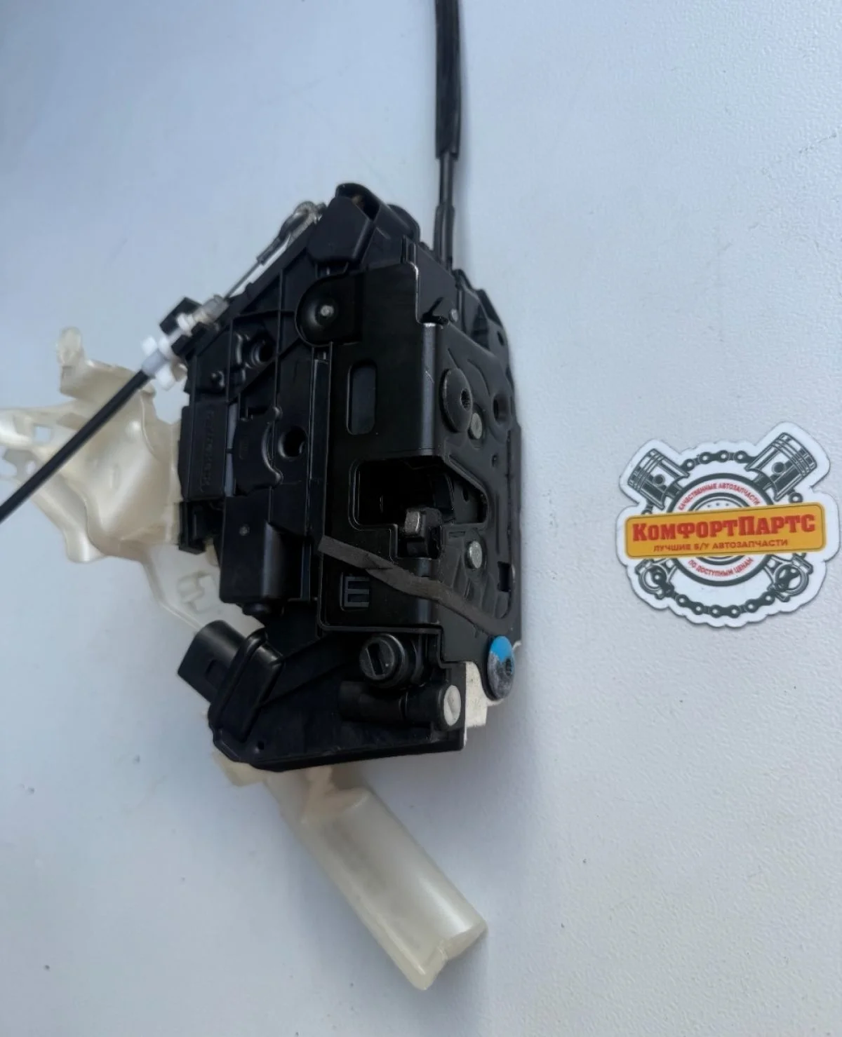 Замок двери задней левой Volkswagen Passat CC B6 (2008—2012)