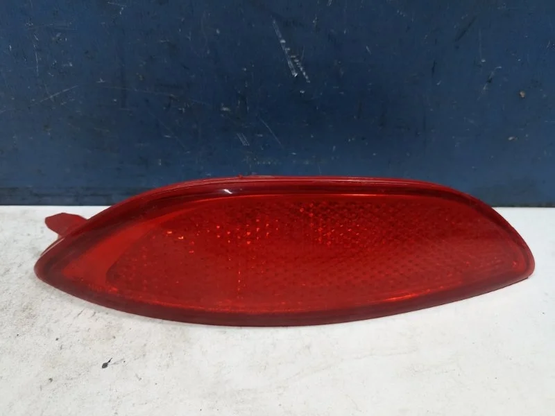 Светоотражатель Hyundai Solaris 1 924061R000 RB, правый