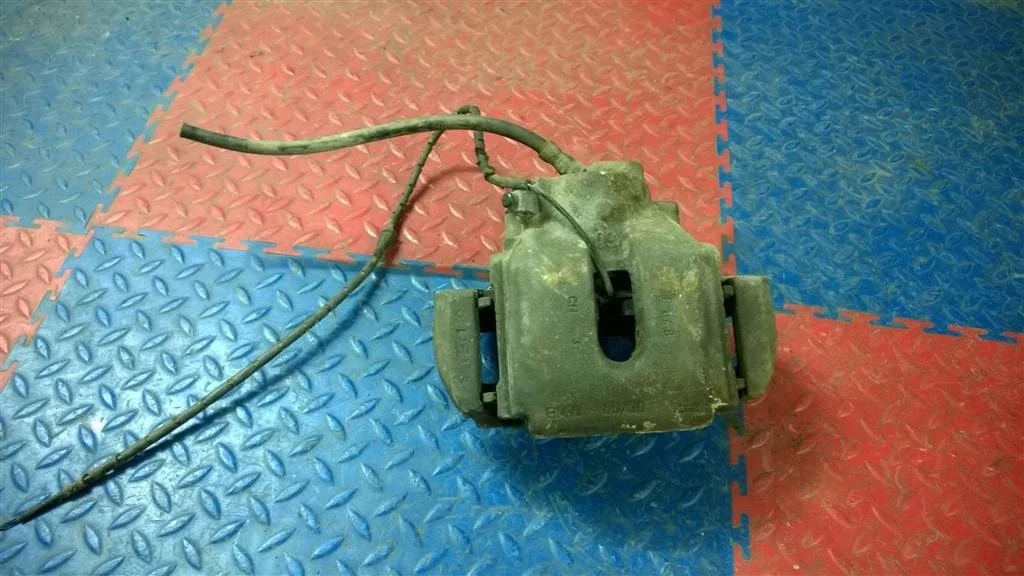 суппорт BMW X5 E53  M54B30 231 лс 3.0i