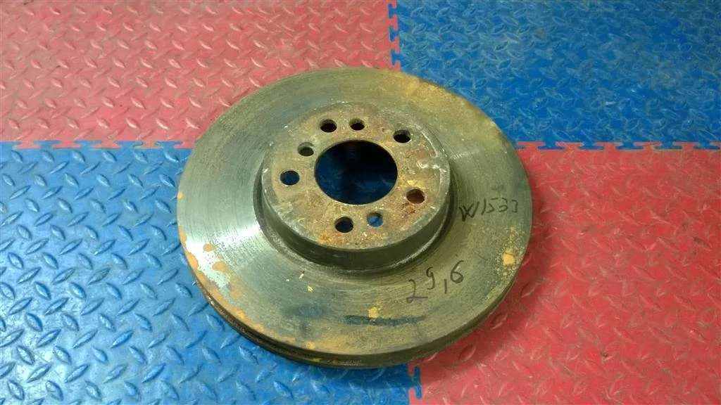 диск тормозной вентилируемый BMW X5 E53  M54B30 231 лс 3.0i