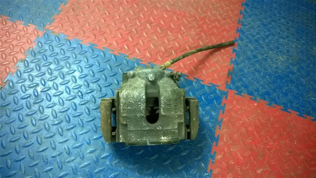 суппорт BMW X3 E83  M54B30 231лс 3.0i