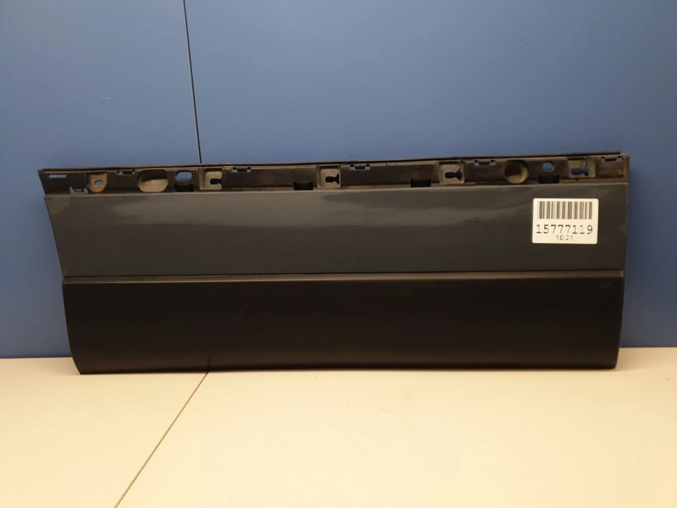 Молдинг двери правый задний для Land Rover Range Rover 2012-