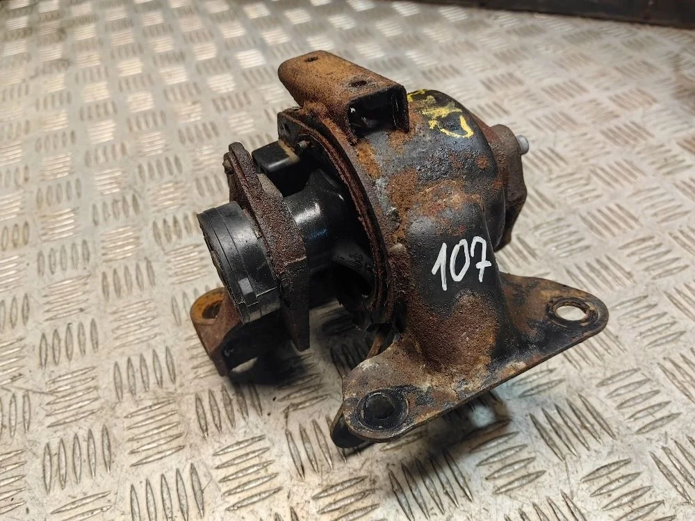 Подушка двигателя левая Mazda CX-7