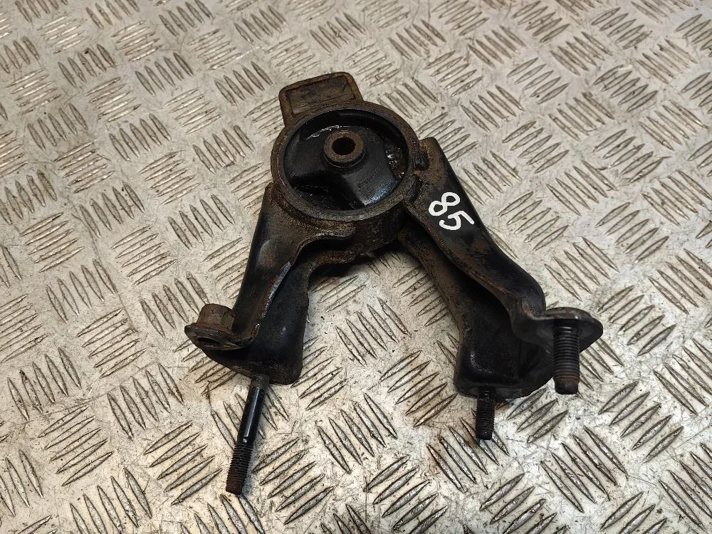 Опора двигателя задняя Toyota Corolla E120