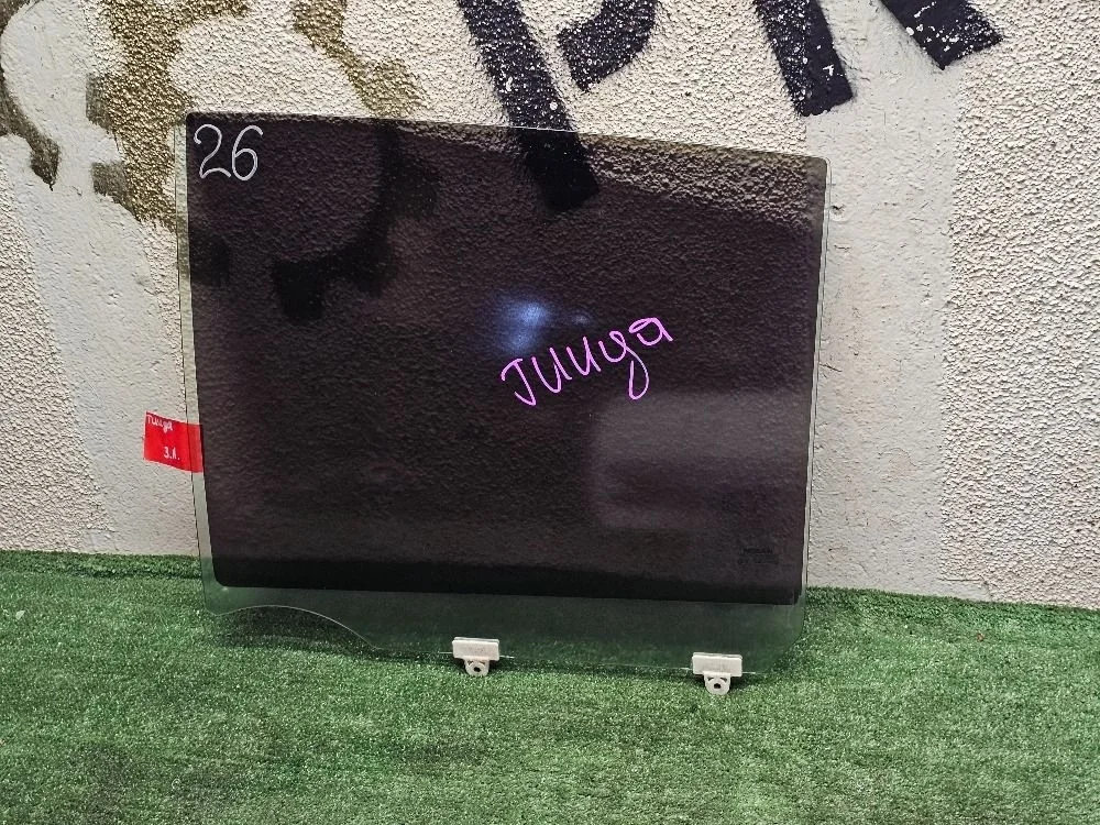 Стекло двери задней левой для Nissan Tiida (C11) I