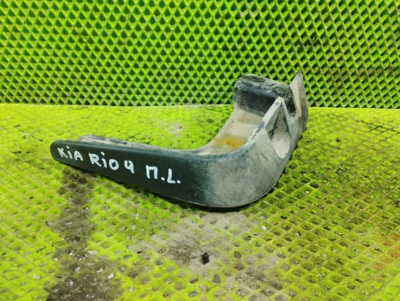 Брызговик передний левый Kia Rio 4 2020 86831H0000 СЕДАН G4FG