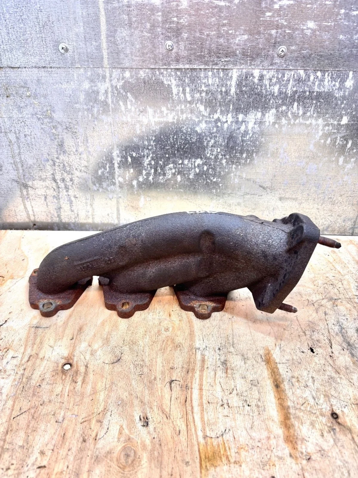 06E253031Q коллектор выпускной A7 I (2010—2014) В наличии