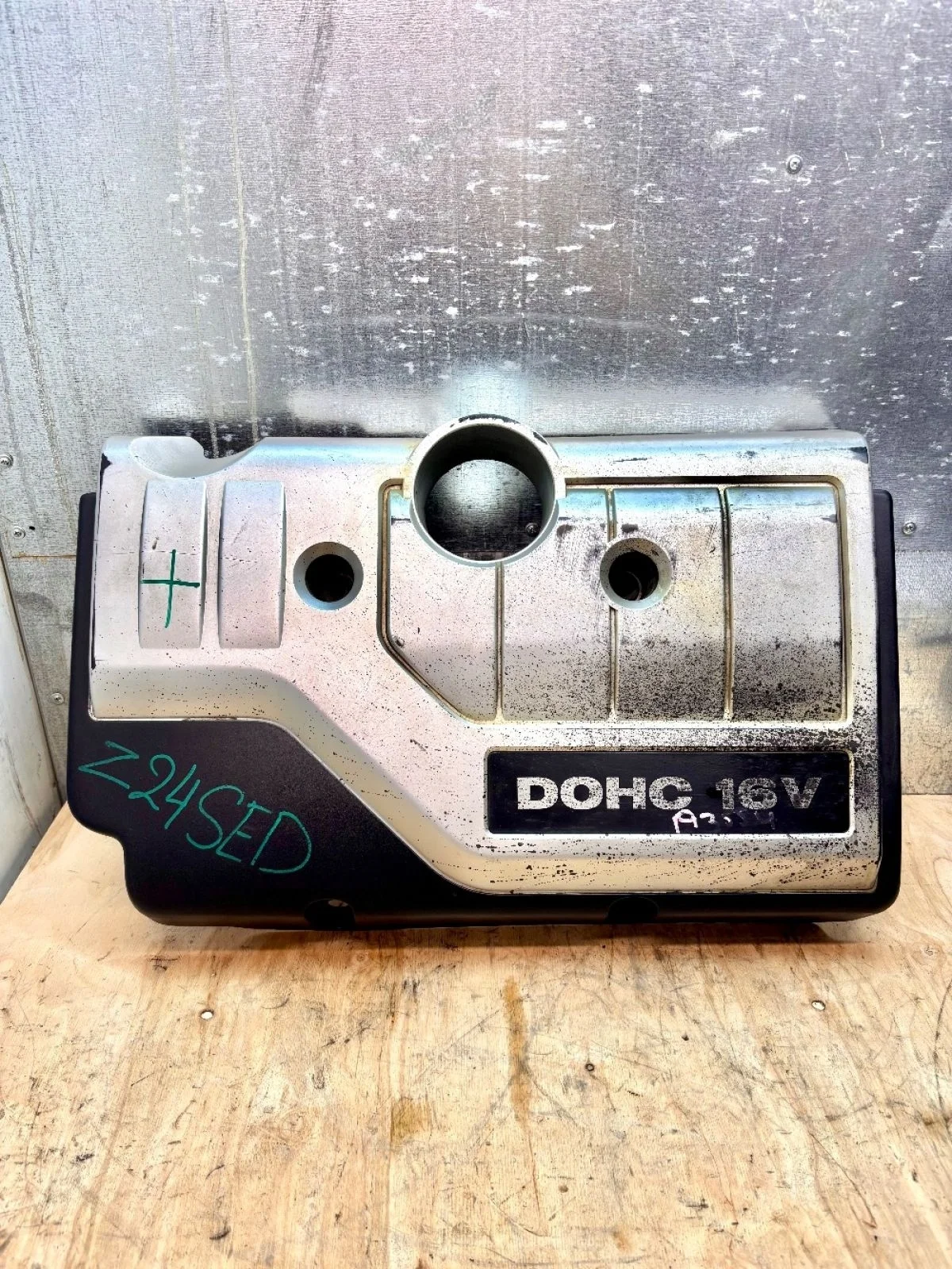 Крышка двигателя Каптива 2.4 Captiva I (2006—2011) В наличии