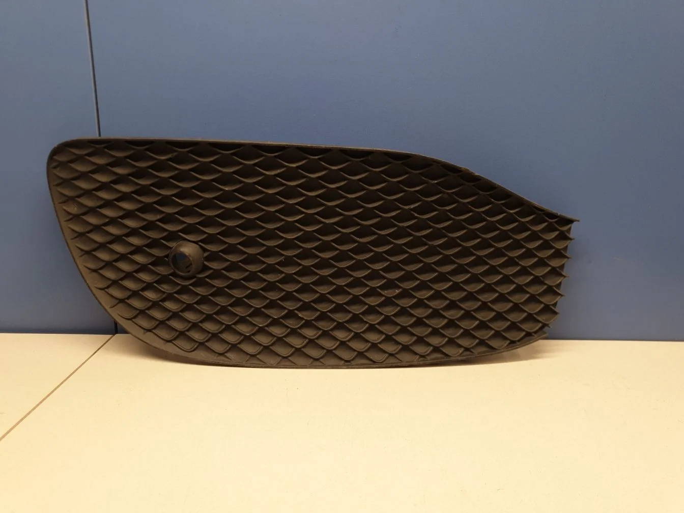 Решётка в бампер левая для Mercedes E-klasse W213 2016-