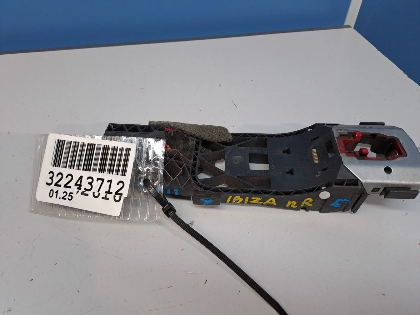 Кронштейн ручки двери для Volkswagen Golf 6 2009-2013