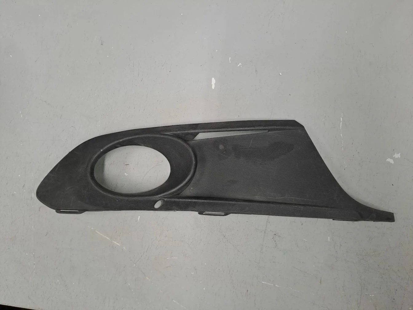 Решётка в бампер правая для Volkswagen Jetta A6 2010-2018