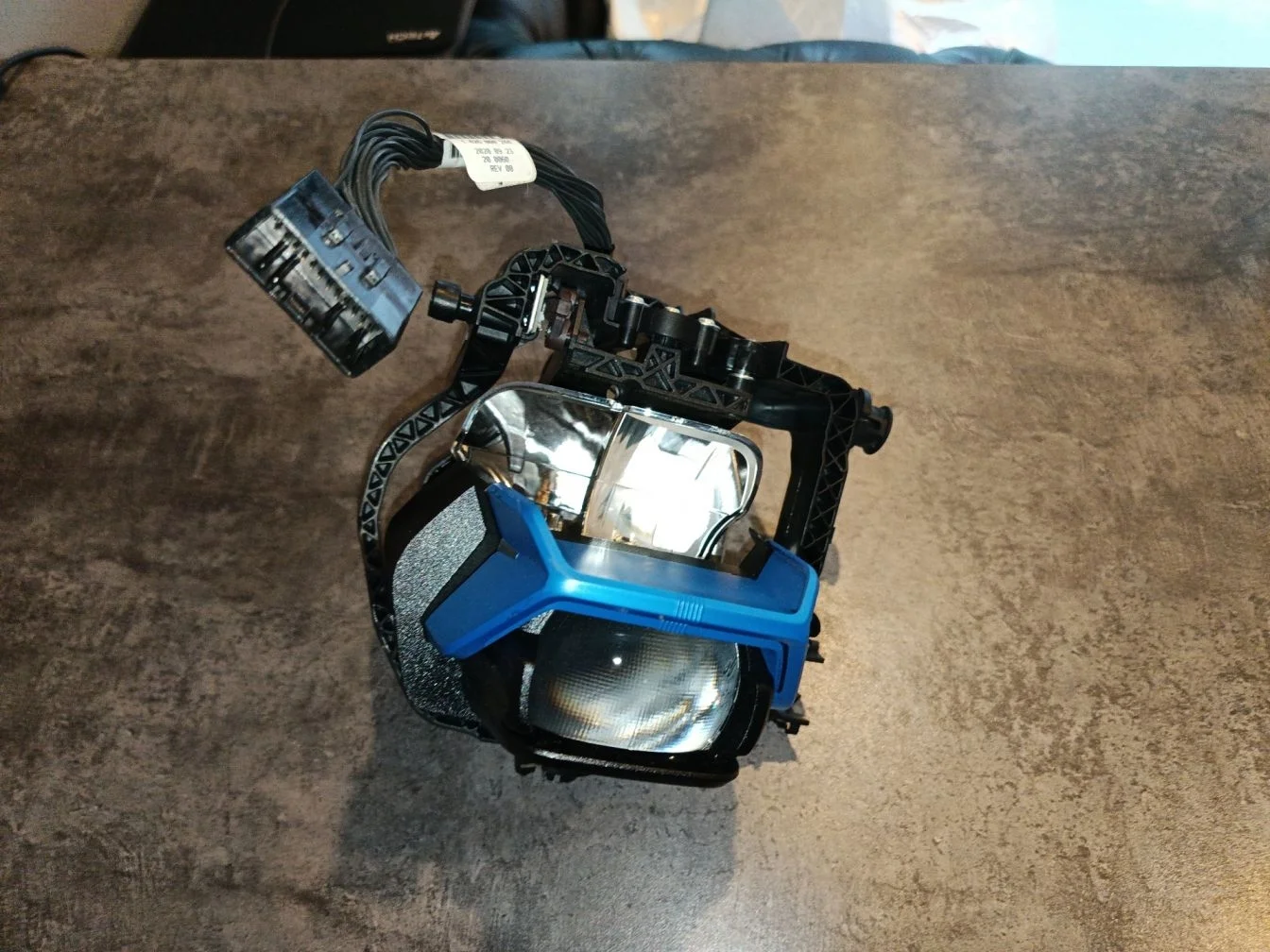 Линза лазерной фары левой для BMW X5 G05 2018-