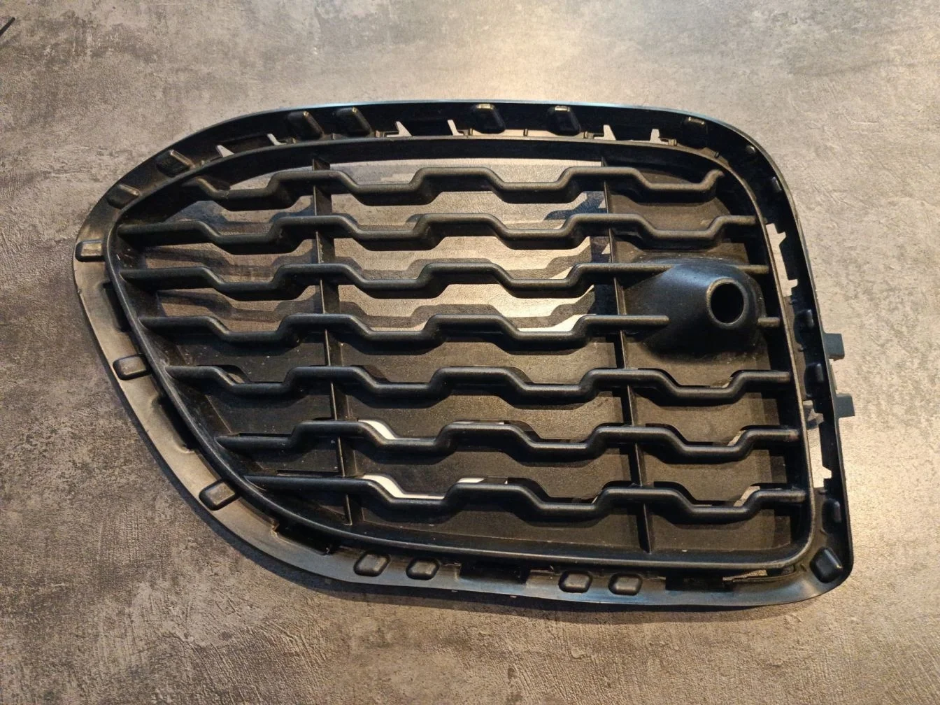 Решётка в бампер правая для BMW X4 F26 2014-2018