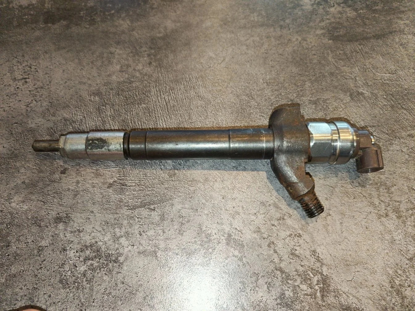 Форсунка дизельная электрическая для Ford Transit 2006-2013