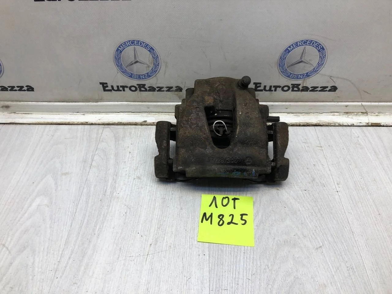 Тормозной суппорт задний Mercedes W220