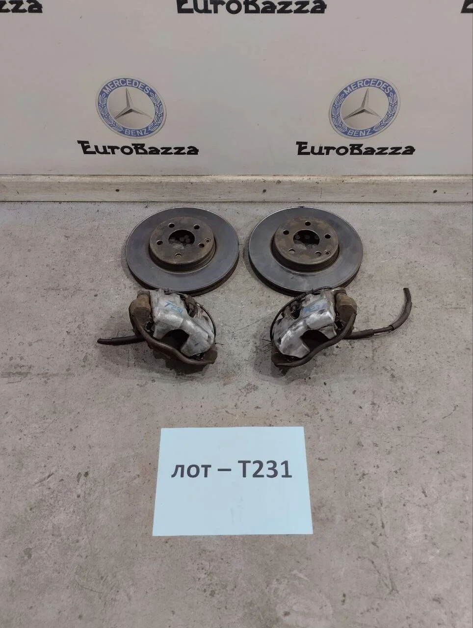 Передний тормозной суппорт с диском Mercedes W211