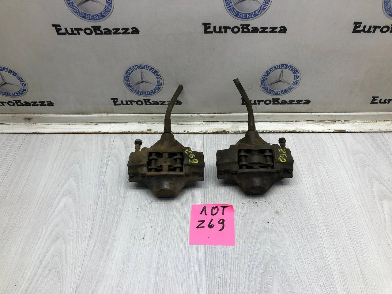 Тормозной суппорт задний Mercedes W201